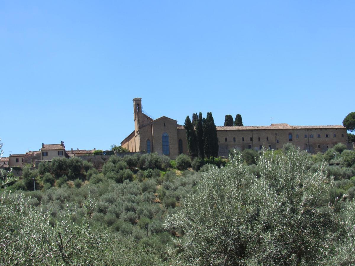 Sotto Le Mura Di Leonardo San Gimignano Esterno foto